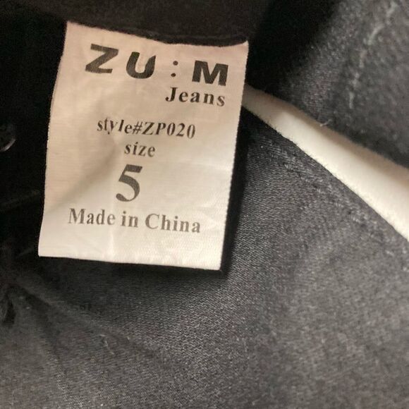 ZU:M  Denim Collection, Women’s (JR’s)Distressed with holes jeans,Black, Size 5, - Picture 7 of 10